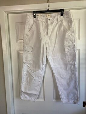 White Cargo Universal Thread Boyfriend Jeans